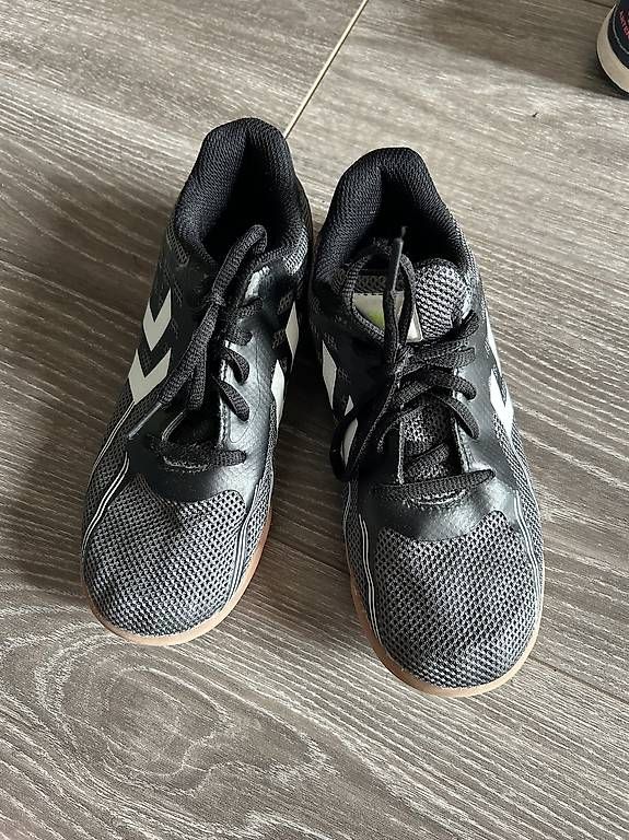 Scarpe da uomo: Sportschuhe – Usato da Oberflachs venduto da zoe_st77