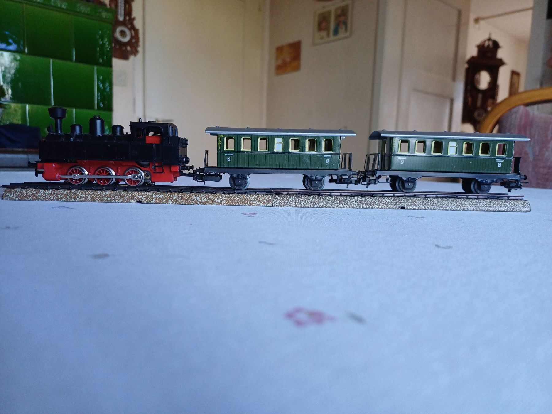 Märklin Modellini di ferrovie: Märklin Dampfzugeli mit 2. Klass Wagen – Nuovo (secondo la descrizione) da Untersiggenthal venduto da sch_k8s2 1