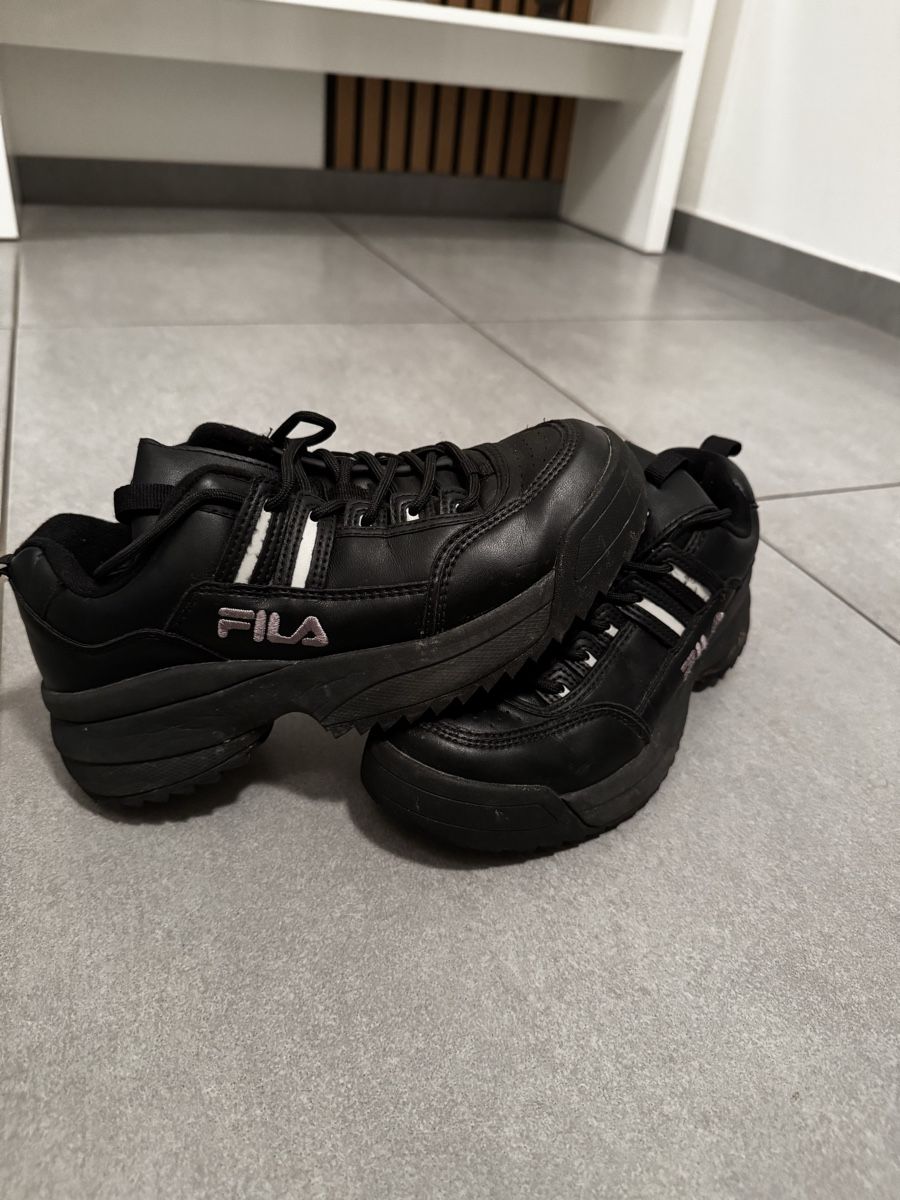 Fila Scarpe da donna: Chaussures Filas noir – Nuovo (secondo la descrizione) da Rue venduto da dia_p7xh