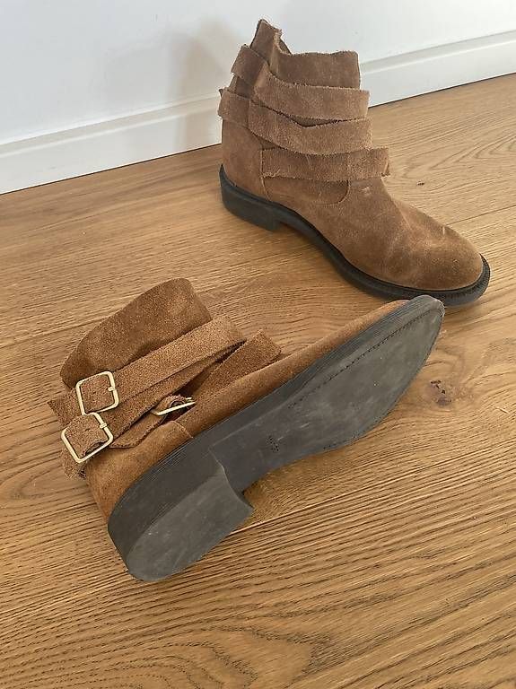 Scarpe da donna: Lederboots wie neu Gr 37 – Usato da Renens VD venduto da siric1996 2