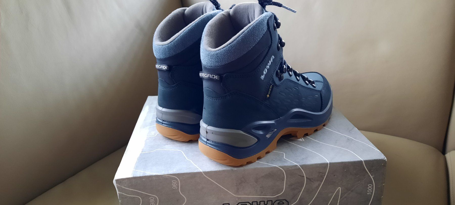 Lowa Scarpe da donna: Winter-Wanderschuh LOWA (37,5/38) – Nuovo e nell'imballaggio originale da Dussnang venduto da Rosenfee50 1