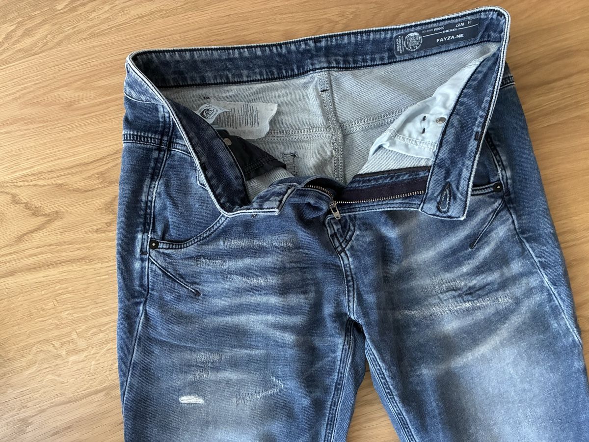 Diesel Jeans: Diesel Jeans – Gebraucht aus Kriens von Hornet12 2