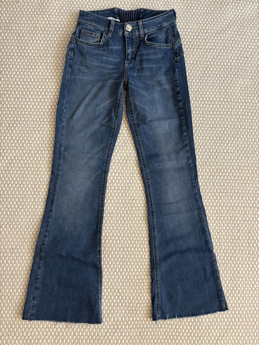 Liu Jo Jeans: Jeans Liu Jo Flared - NEU – Nuovo (secondo la descrizione) da Zürich venduto da FedeSara