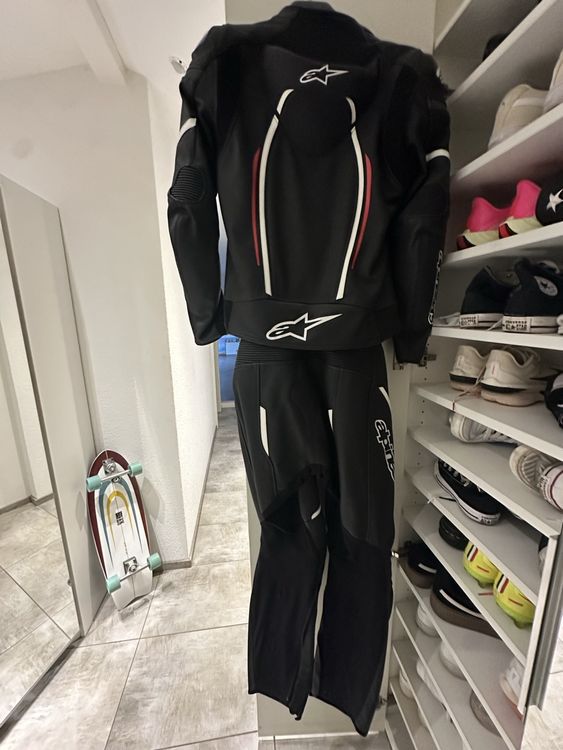Alpinestars Ensembles & Tailleurs: Alpinestars Motorrad Lederkombi, Top Zustand, Grösse 48 – Neuf (Voir description) à Schaffhausen par jay_wl2q 1