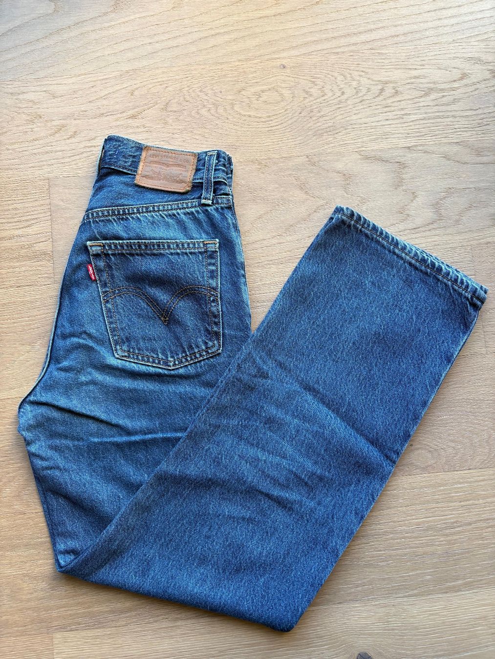 Levi's Jeans: Jenas Ribcage Straight Ankle Jeans – Usato da Egnach venduto da SelinaB. 1