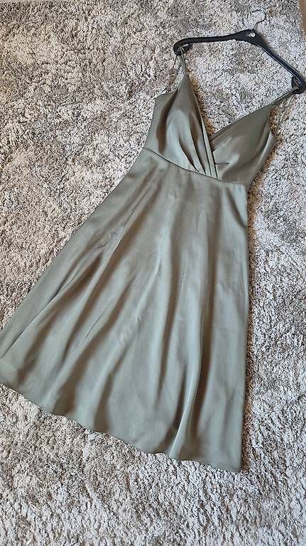 Vestiti: Kleid olivgrün Gr. S – Nuovo (secondo la descrizione) da Oberriet SG venduto da maxie97 2
