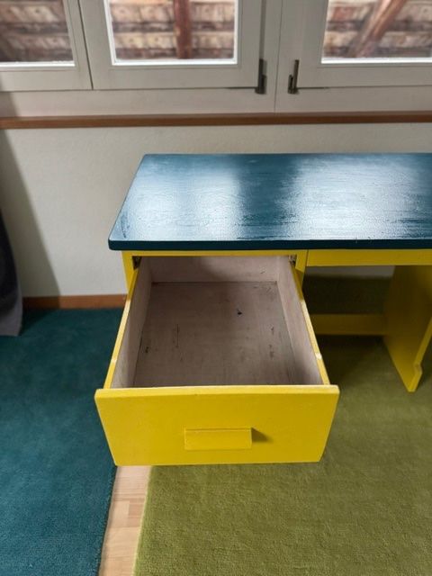 Scrivanie: Kinderpult Mid-Century / Vintag – Usato da Bern venduto da kitten14 2