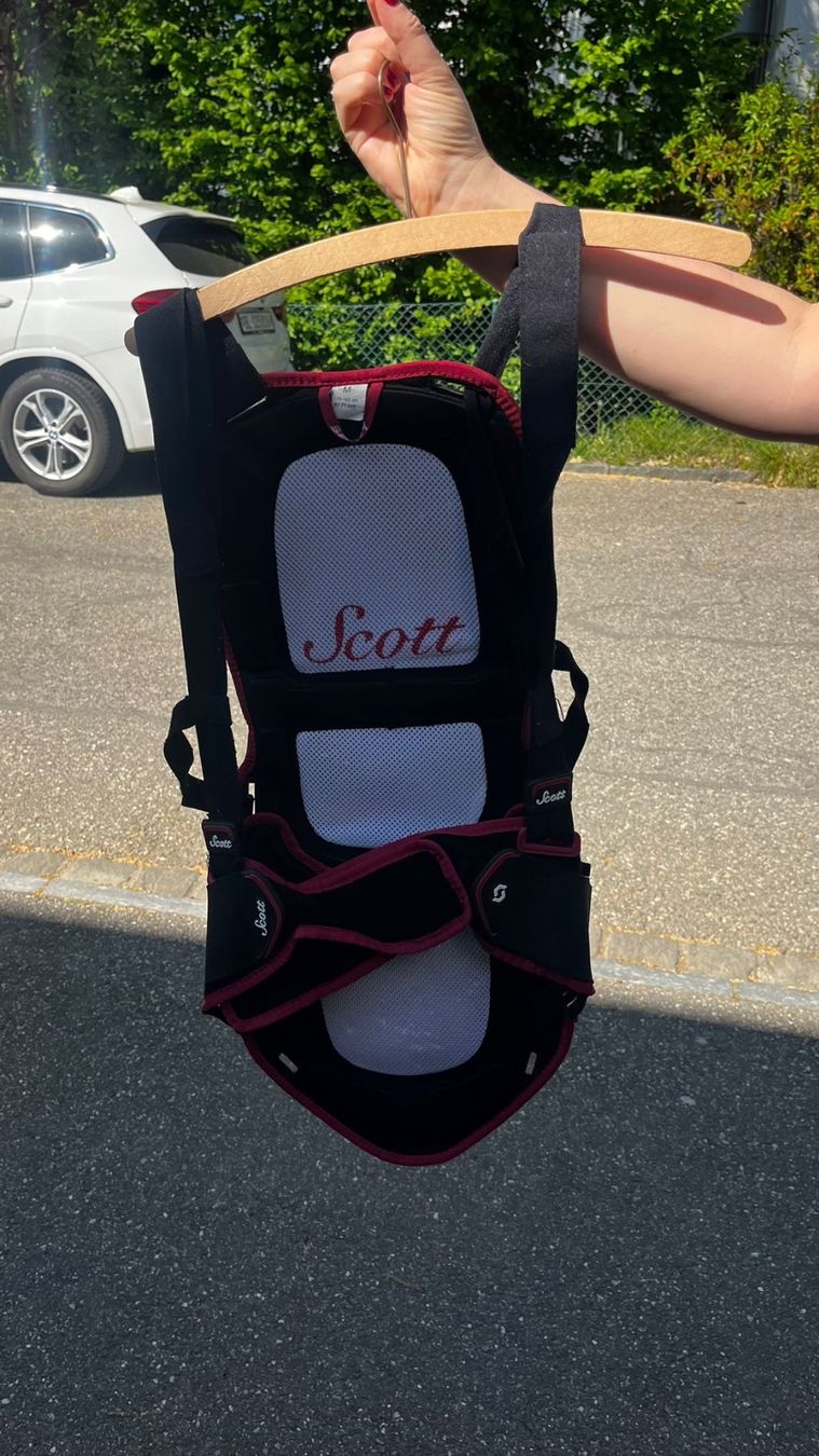 Protezioni & Imbottiture: Scott Protektorweste Grösse M - Top Zustand! – Usato da Münchenstein venduto da sil_h6c9 1