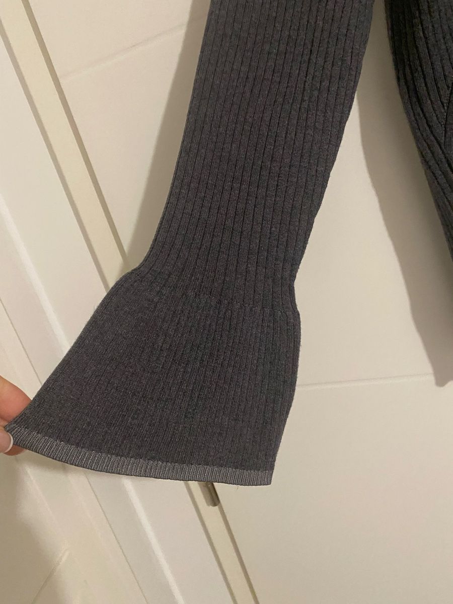 Calvin Klein Maglioni & Felpe: Pull Calvin Klein laine Merino, taille M – Nuovo (secondo la descrizione) da Corsier GE venduto da tanamera 2