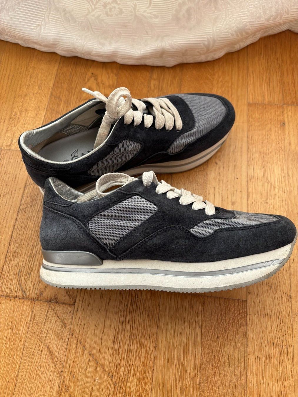 Hogan Scarpe da donna: Hogan Sneakers Damen – Usato da Gümligen venduto da ZepIV 3