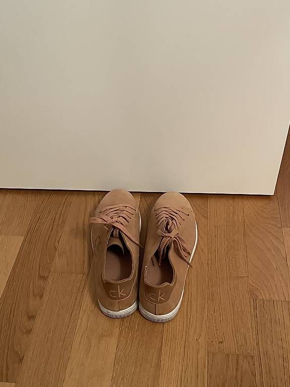Calvin Klein Damenschuhe: Calvin Klein Sneaker in Grösse 38.5 – Gebraucht aus Zürich von michaela_2024 3