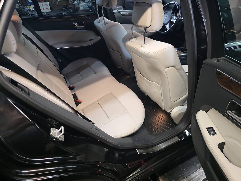 Automobili: MB E250 Kombi ab MFK und Service  – Usato da Tägerig venduto da Gogo21776 4