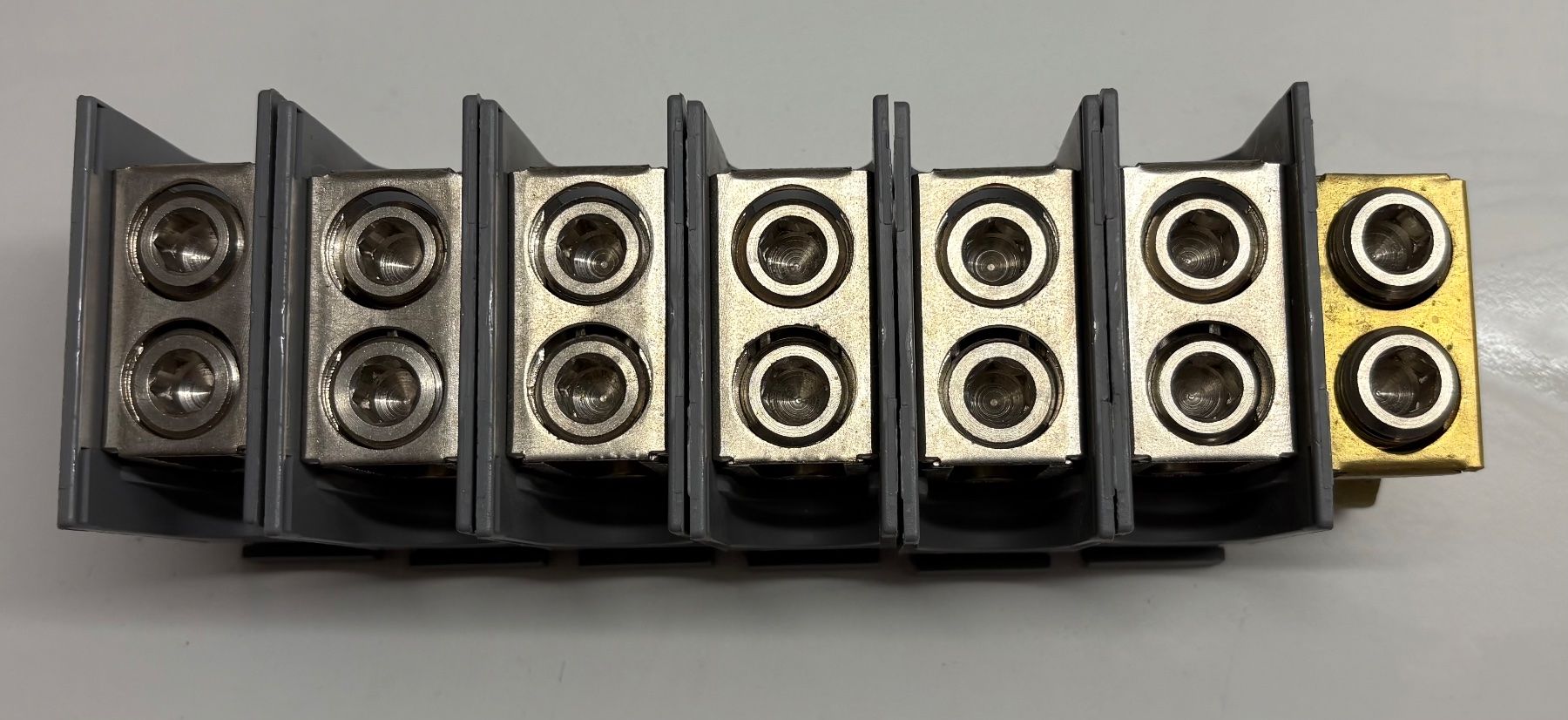 Elektronikbauteile: Abzweigklemme Woertz 70mm² – Gebraucht aus Koppigen von dan_y2bm