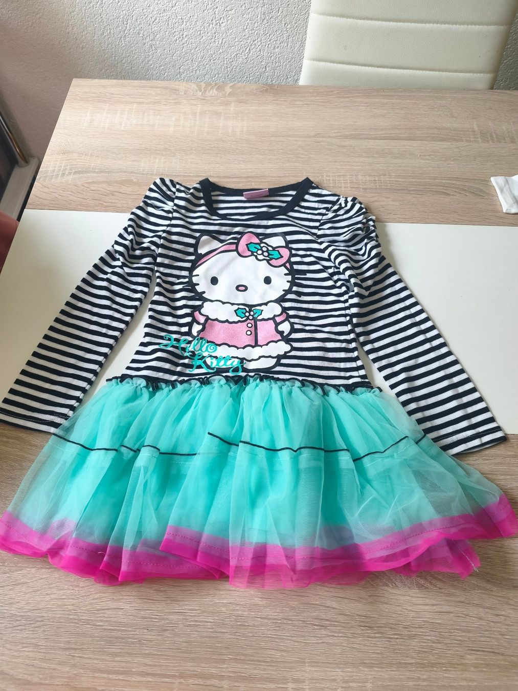 Kleider & Röcke: ROBE HELLO KITTY – Neu (gemäss Beschreibung) aus Mervelier von ZORHA