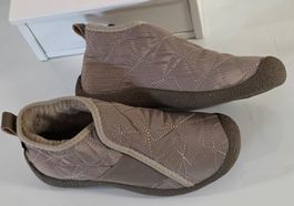 Kuschelige Hüttenschuhe Gr. 37.5, ideal für kalte Tage! Neu