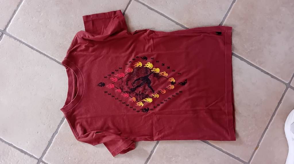 Quiksilver Hemden, T-Shirts & Polos: T-shirt Quicksilver / 12 ans – Gebraucht aus Juriens von Twist03