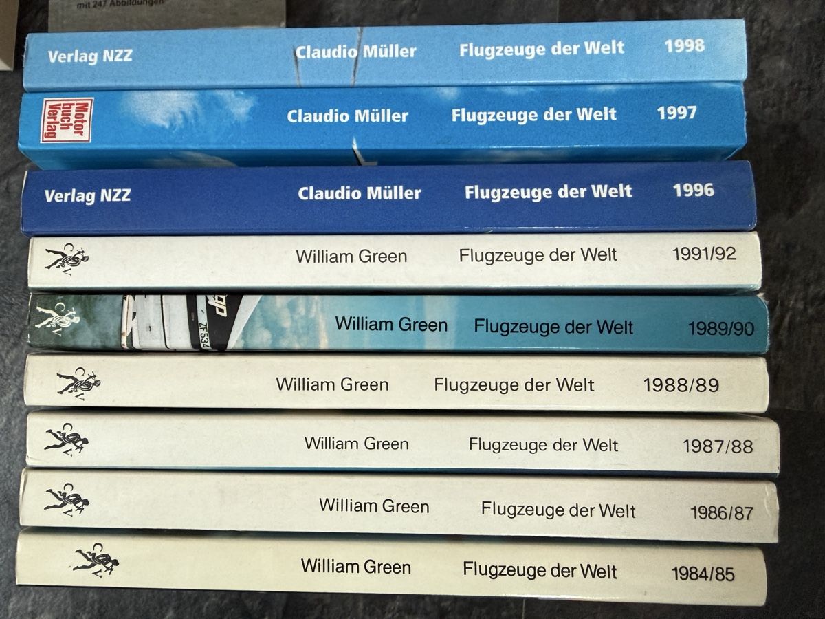 Libri: 19 Bände Flugzeuge der Welt – Usato da Diepoldsau venduto da andianni01 2