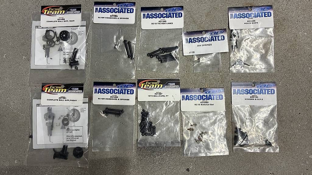 Modellismo RC: Team Associated- Ersatzteile Set – Usato da Buus venduto da pirlan