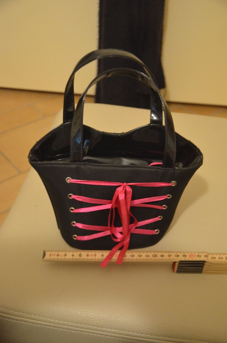 Sacs femmes: TASCHE – Neuf (Voir description) à Chiasso par Dolly015 2