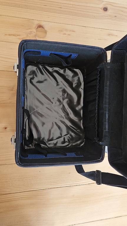Kosmetikkoffer: Beauty Case – Gebraucht aus Horgen von san_5vb7 1