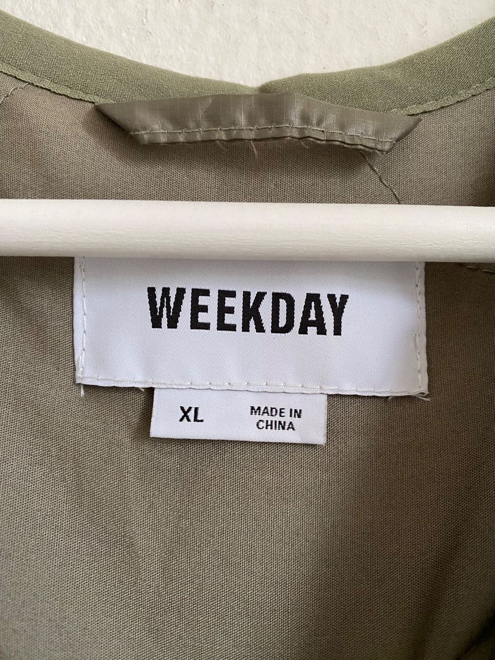 Jacken: Weekday Jacket – Gebraucht aus Biel/Bienne von Sommer_17 7