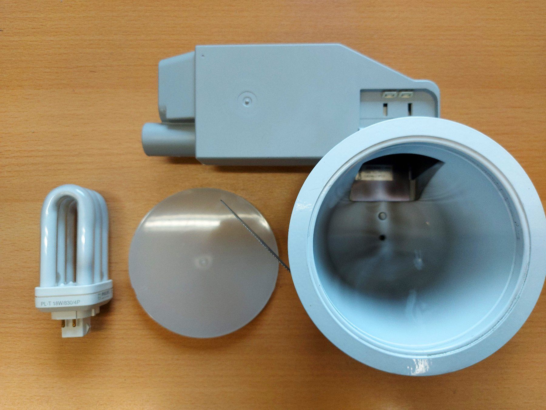 Lampade: 1 Downlight Lampe 18W – Usato da Mettmenstetten venduto da Tschaebis 2
