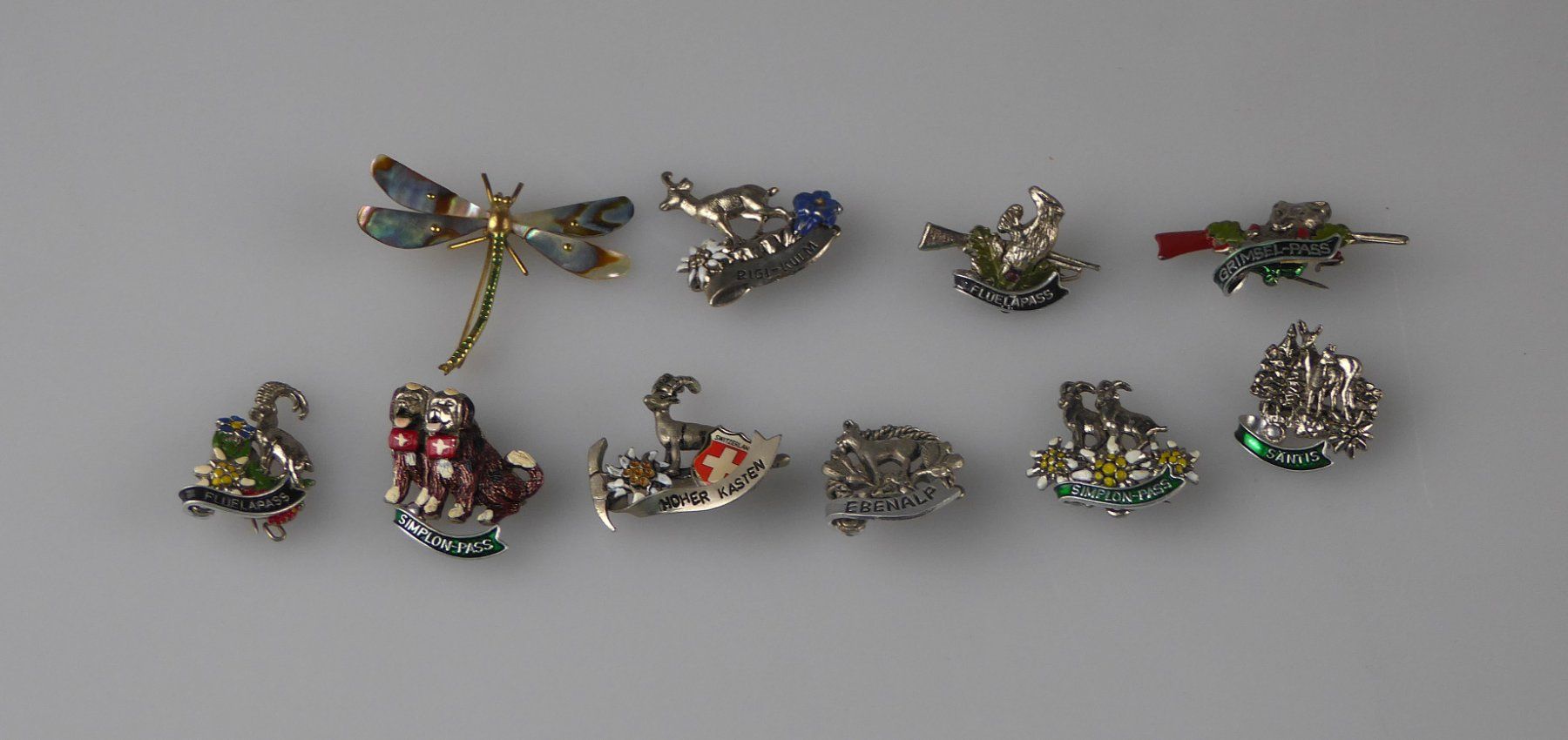 Placchette & Badge: Schweizer Pins Sammlung ( 10 Stk.) – Usato da Volketswil venduto da brockipfannenstil