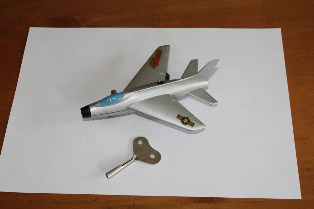 Avion schuco micro jet 1030 Mécanique longueur 13,5 cm
