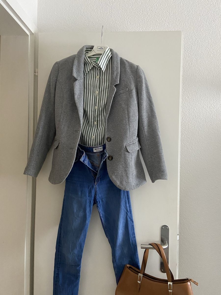 Lots de vêtements: Set  – D'occasion à Thun par Mare_Pia
