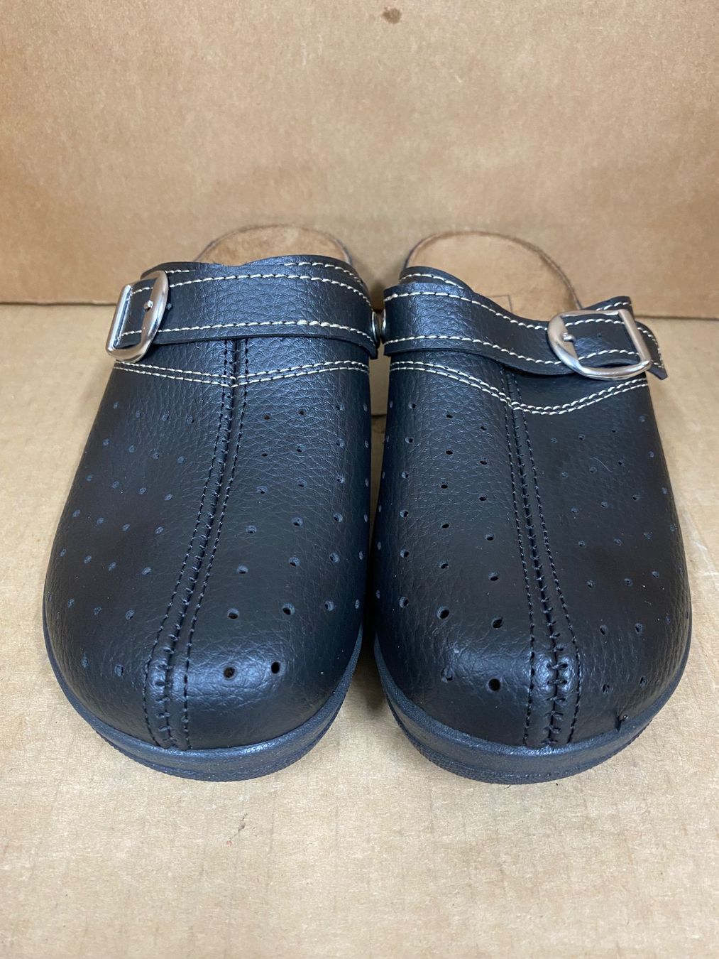 Dosenbach Scarpe da donna: Easy Street Pantoletten Grösse 37 – Nuovo (secondo la descrizione) da Eschlikon TG venduto da ArtRec