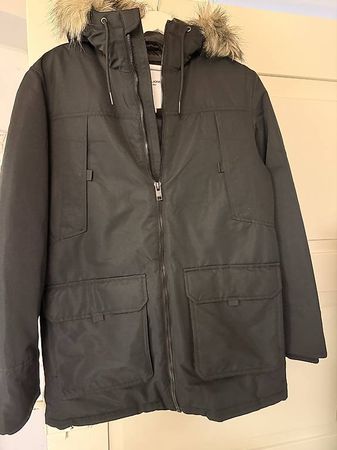 Neuwertige Winterjacke S