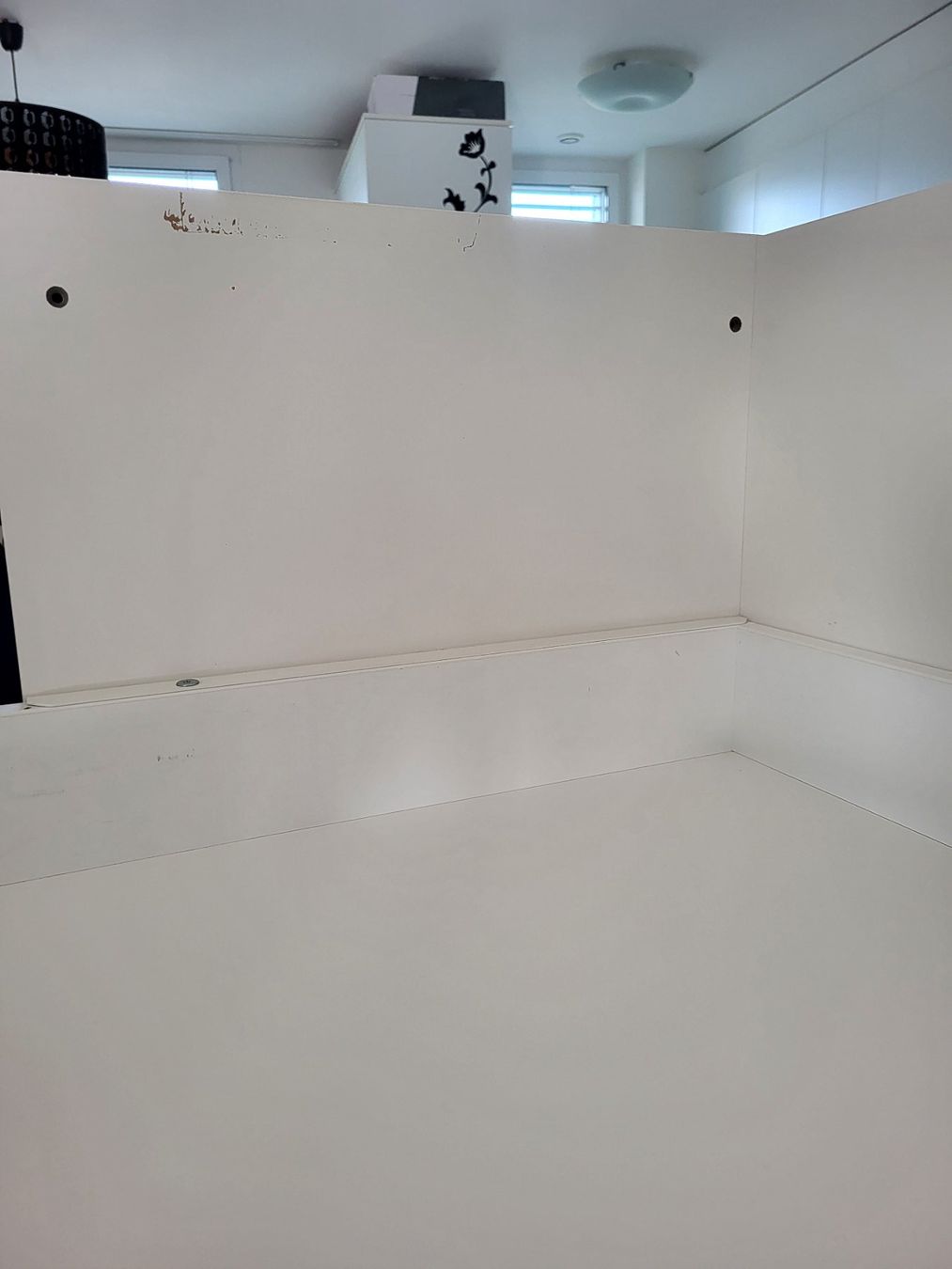 Ikea Wickeltisch & Zubehör: Wickeltisch/Schreibtisch von Ikea – Gebraucht aus Boswil von i12i 7