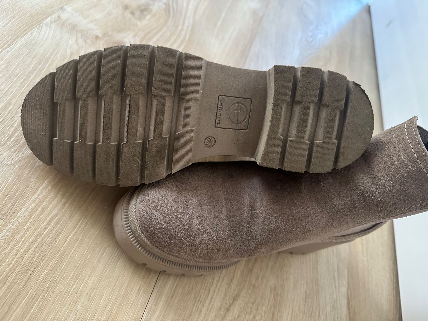 Tamaris Damenschuhe: Plateaustiefelette von Tamaris – Gebraucht aus Einsiedeln von bet_6nlq 4
