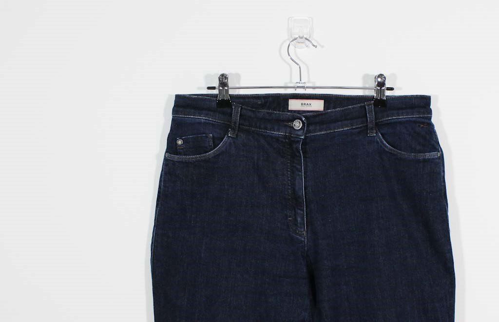 Brax Jeans: BRAX Jeans CAROLA Gr. 42 – Gebraucht aus Belp von caramel-secondhand 1