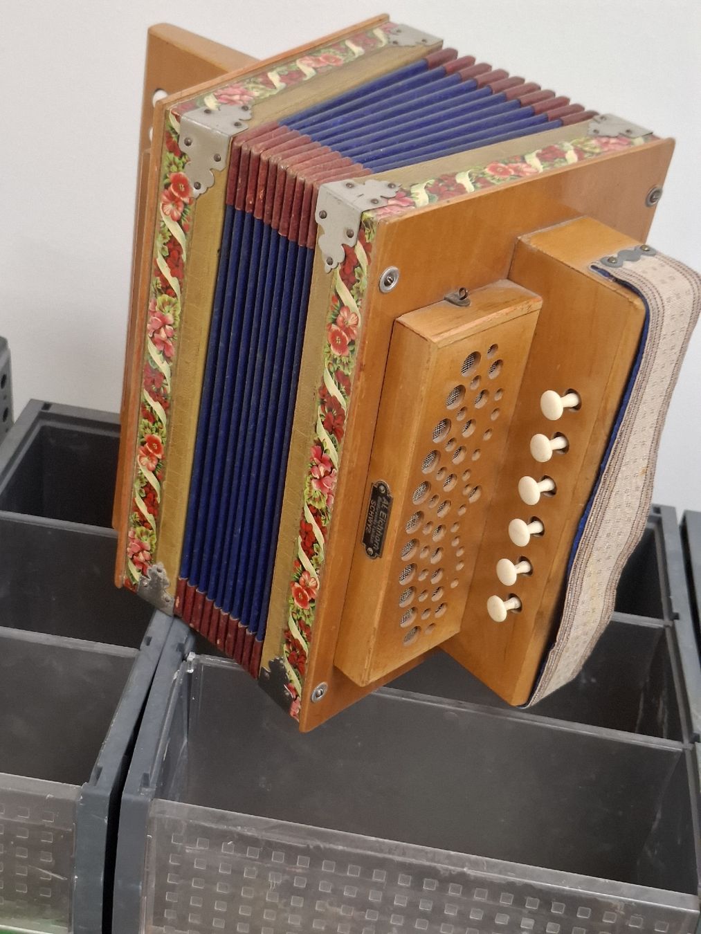 Eichhorn Musikinstrumente: Eichhorn orgeli – Gebraucht aus Villeneuve von BibiVintage 4