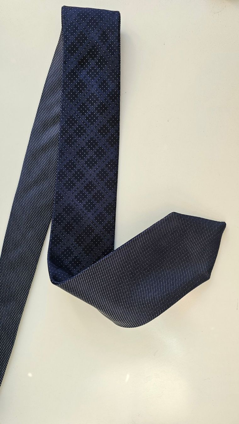 Cravatte: Seiden-Krawatte reversible doubleface zweiseitig tragbar – Nuovo e nell'imballaggio originale da Fehraltorf venduto da yan_t9yg 3