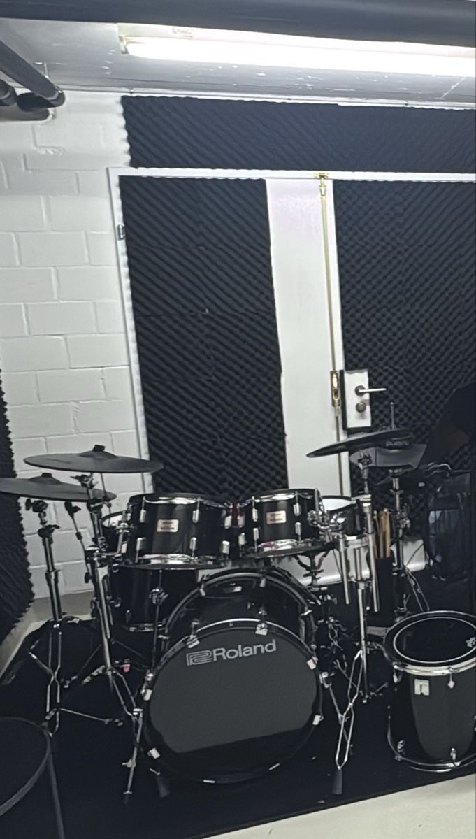 Roland Strumenti musicali: E Drum Set Roland – Usato da Luzern venduto da leonra99