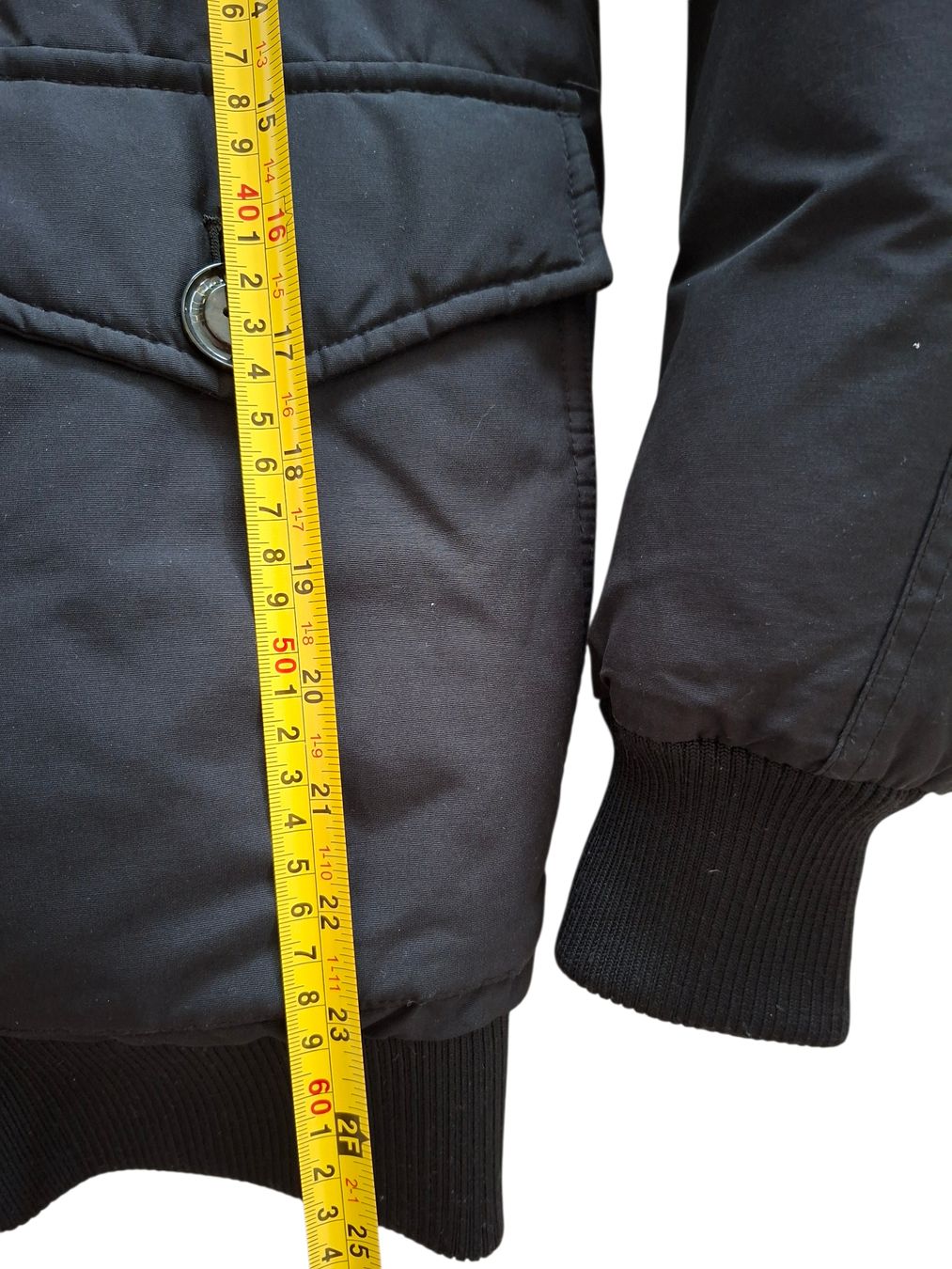Tommy Hilfiger Giacche: Parka Tommy courte noire chaude avec capuche – Usato da Renens VD venduto da ser_j2fn 6