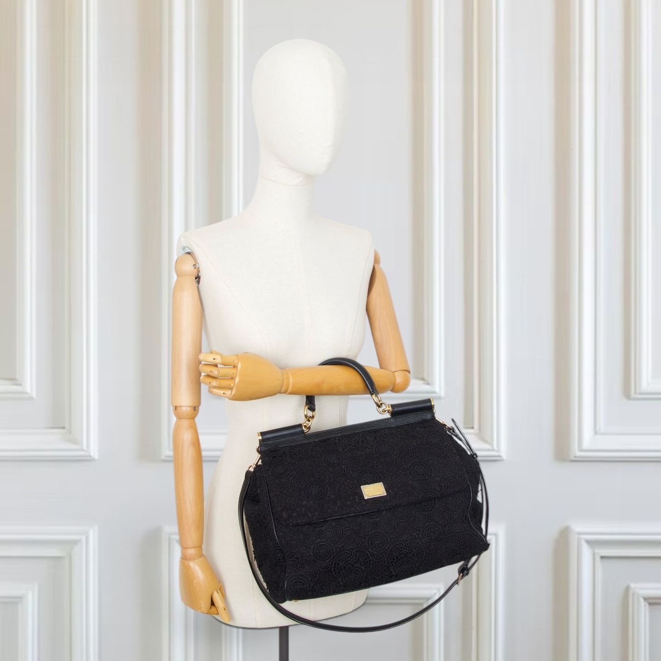Dolce & Gabbana Borse da donna: Dolce & Gabbana Large Sicily Spitze schwarz – Usato da Binningen venduto da Designerlabels 1