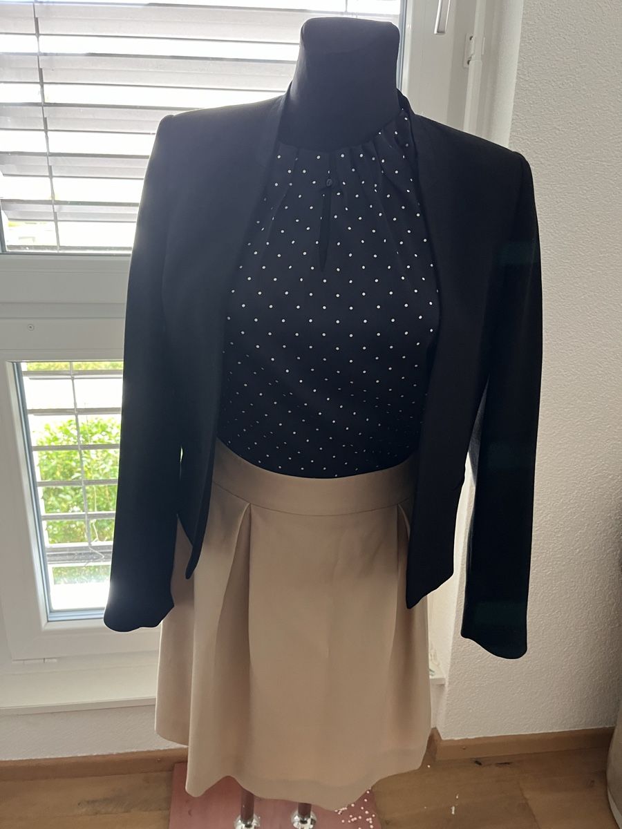 Hallhuber Gonne: Beige skirt Gr. 36 Hallhuber – Nuovo (secondo la descrizione) da Windisch venduto da bymarikaa 3