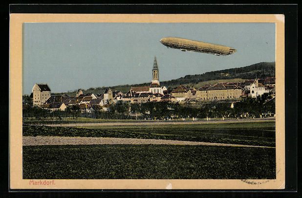 Foto & Poster: Markdorf, Zeppelin über der Ortschaft – Usato da Berlin venduto da bartko-reher