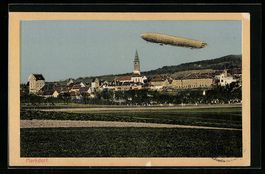Markdorf, Zeppelin über der Ortschaft