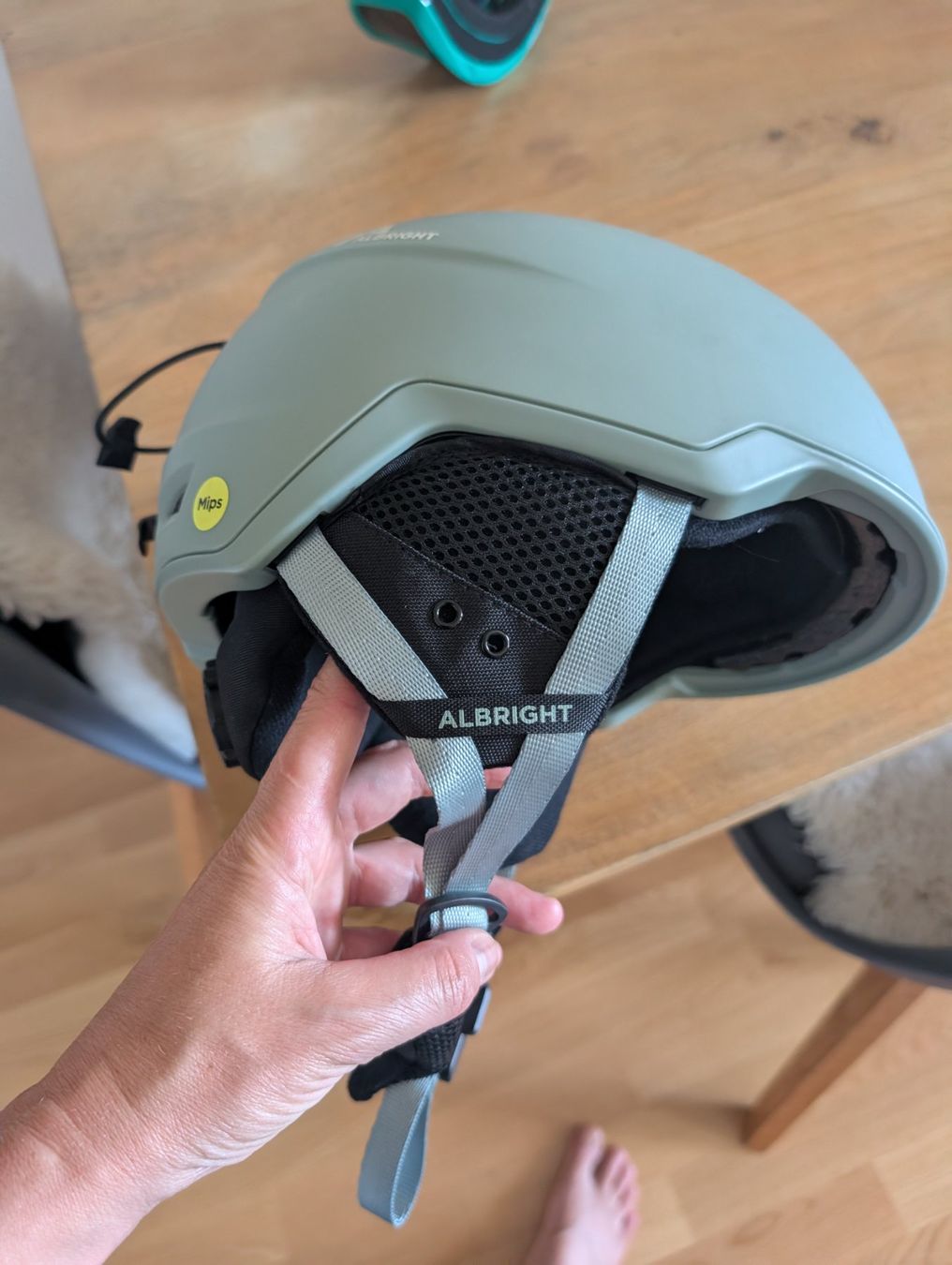 Albright Caschi: Skihelm ALBRIGHT MIPS Farbe mint Zustand gut – Nuovo (secondo la descrizione) da Zürich venduto da deb_n55g