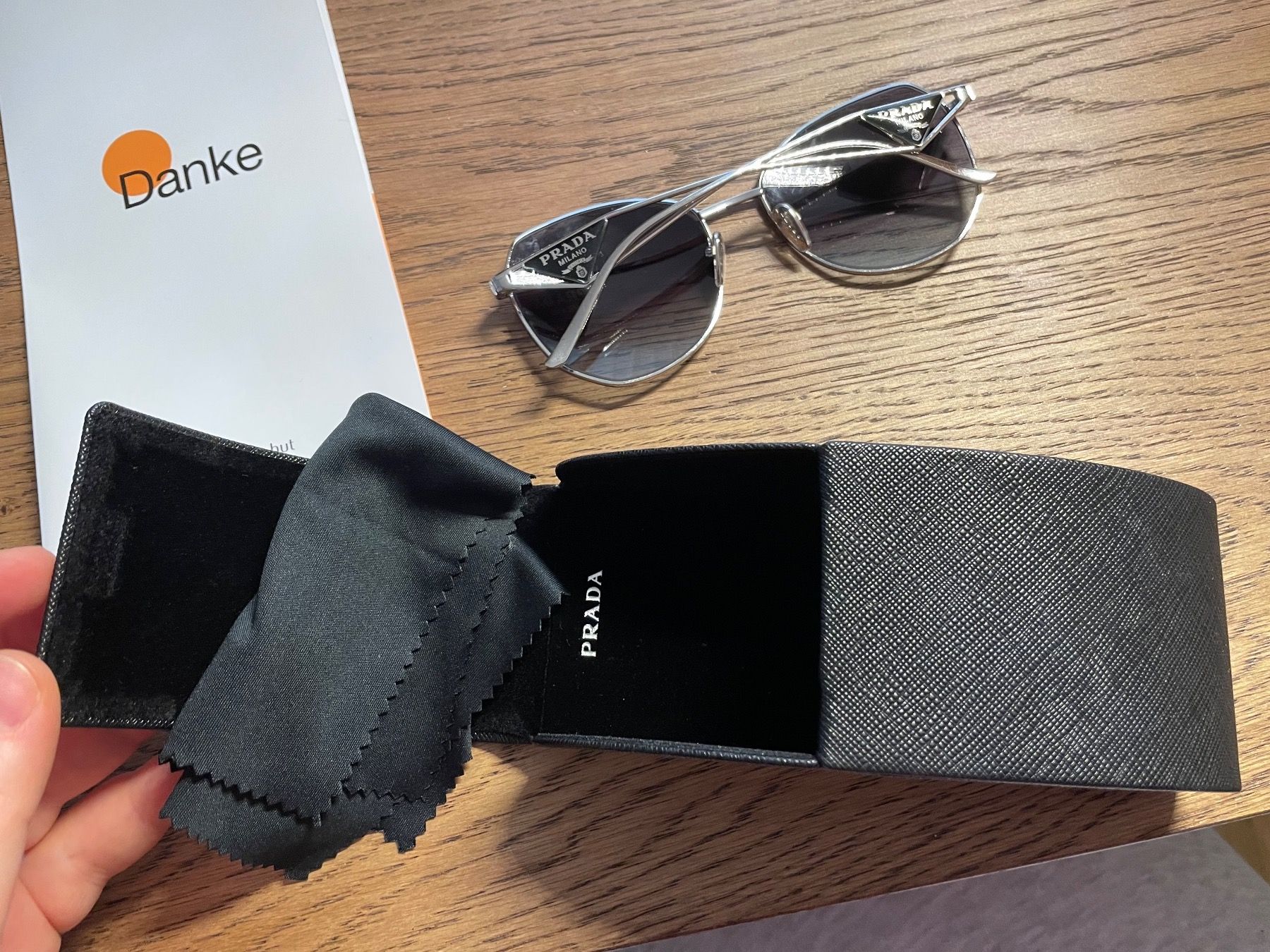 Prada Occhiali & Lenti: Prada Sonnenbrille – Nuovo (secondo la descrizione) da Nänikon venduto da Belle1605 3
