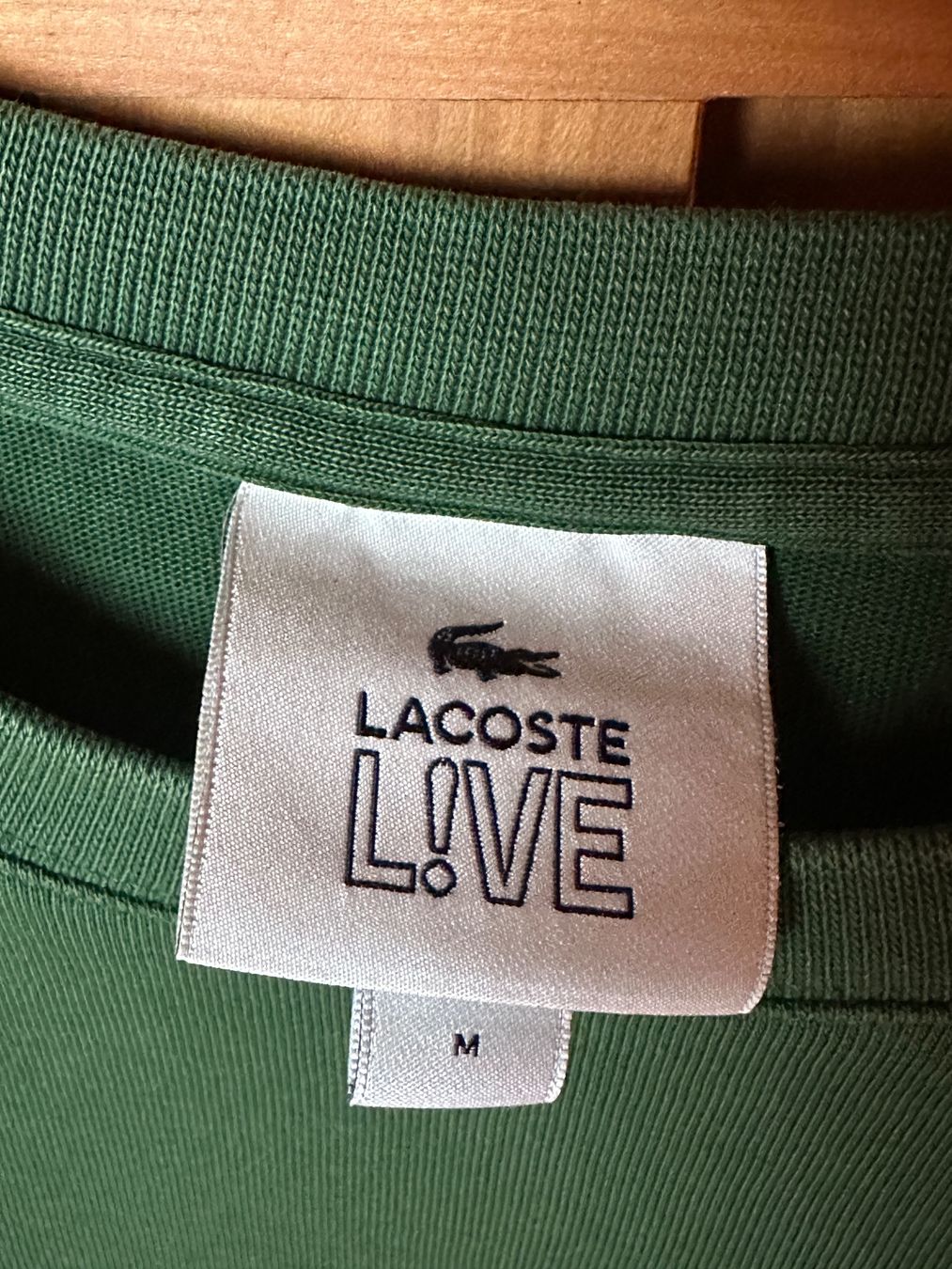 Lacoste T-shirt: Lacoste oversized green forest Tee – Nuovo (secondo la descrizione) da Villars-Burquin venduto da Iliasso 3