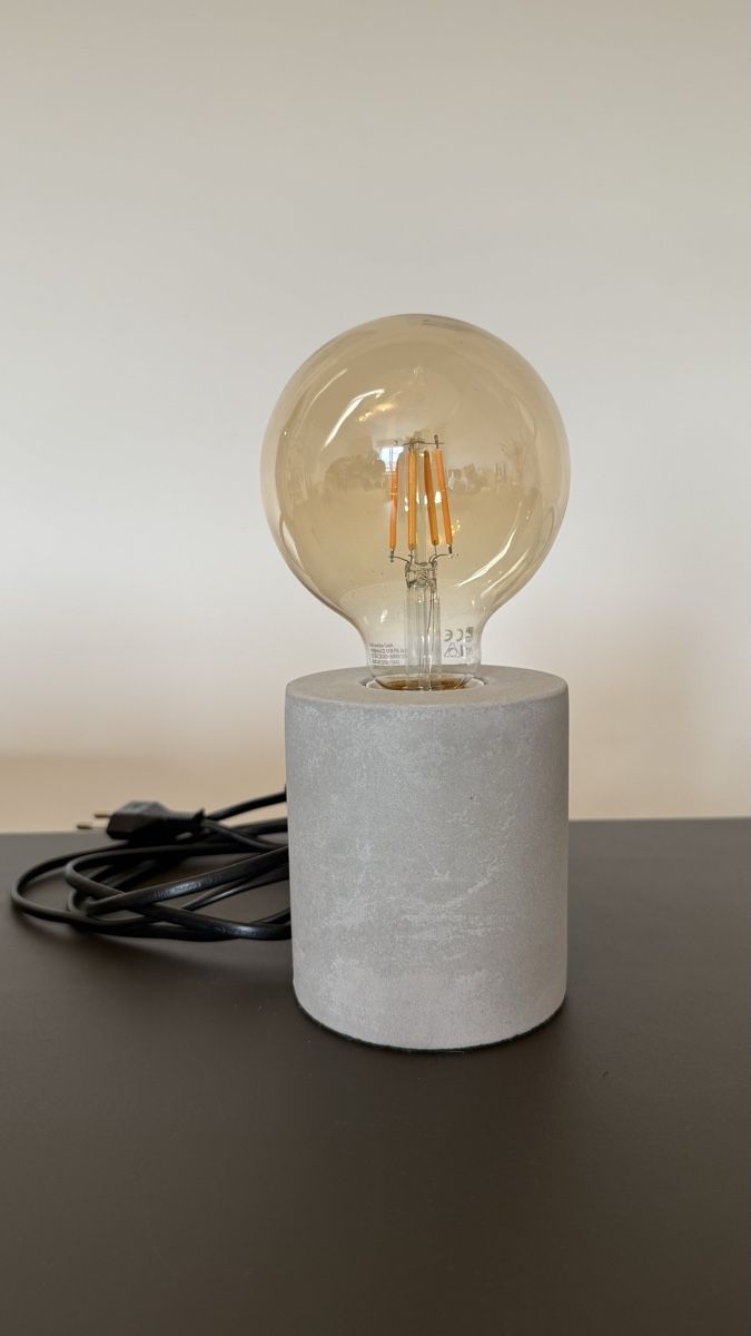 Micasa Lampade: Micasa Lampe – Usato da Zürich venduto da Riley16 1