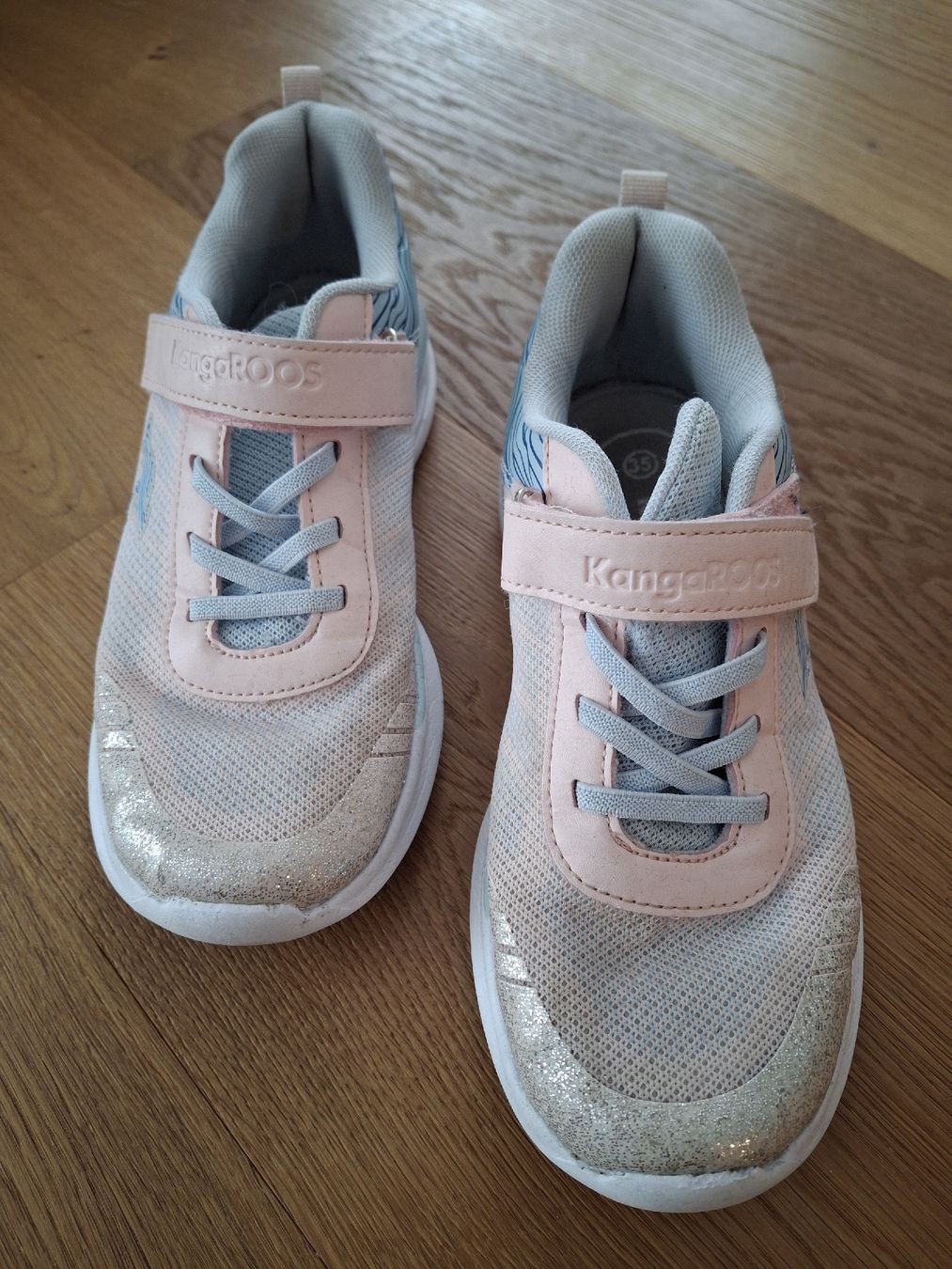 Scarpe per ragazze: Hallenturnschuhe KangaRoos Gr. 35 – Usato da Niederbipp venduto da Himbo62 1