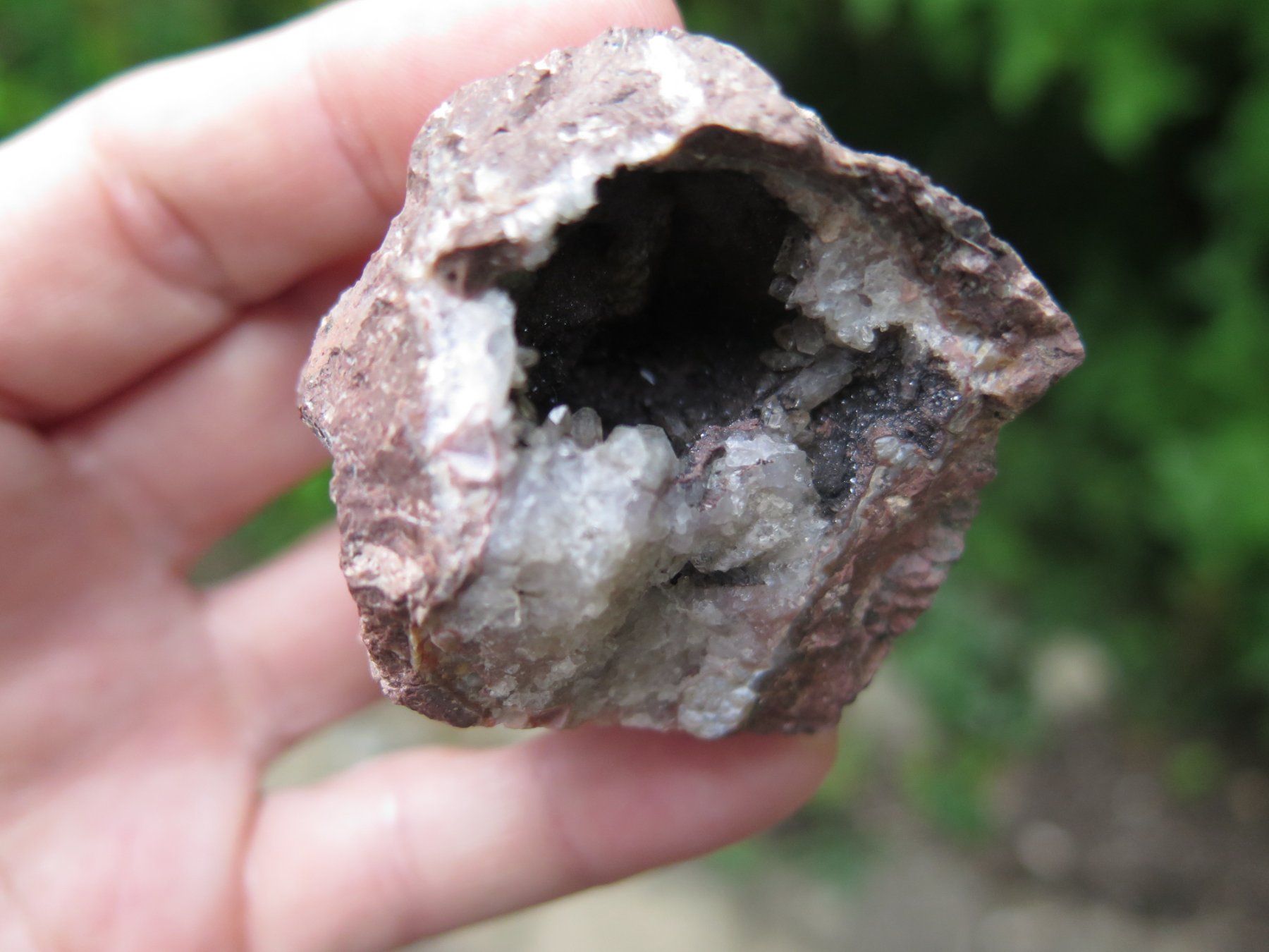Mineralien & Heilsteine: Schneekopfkugel – Gebraucht aus Schaffhausen von Yamakana51L8736OQ8 4