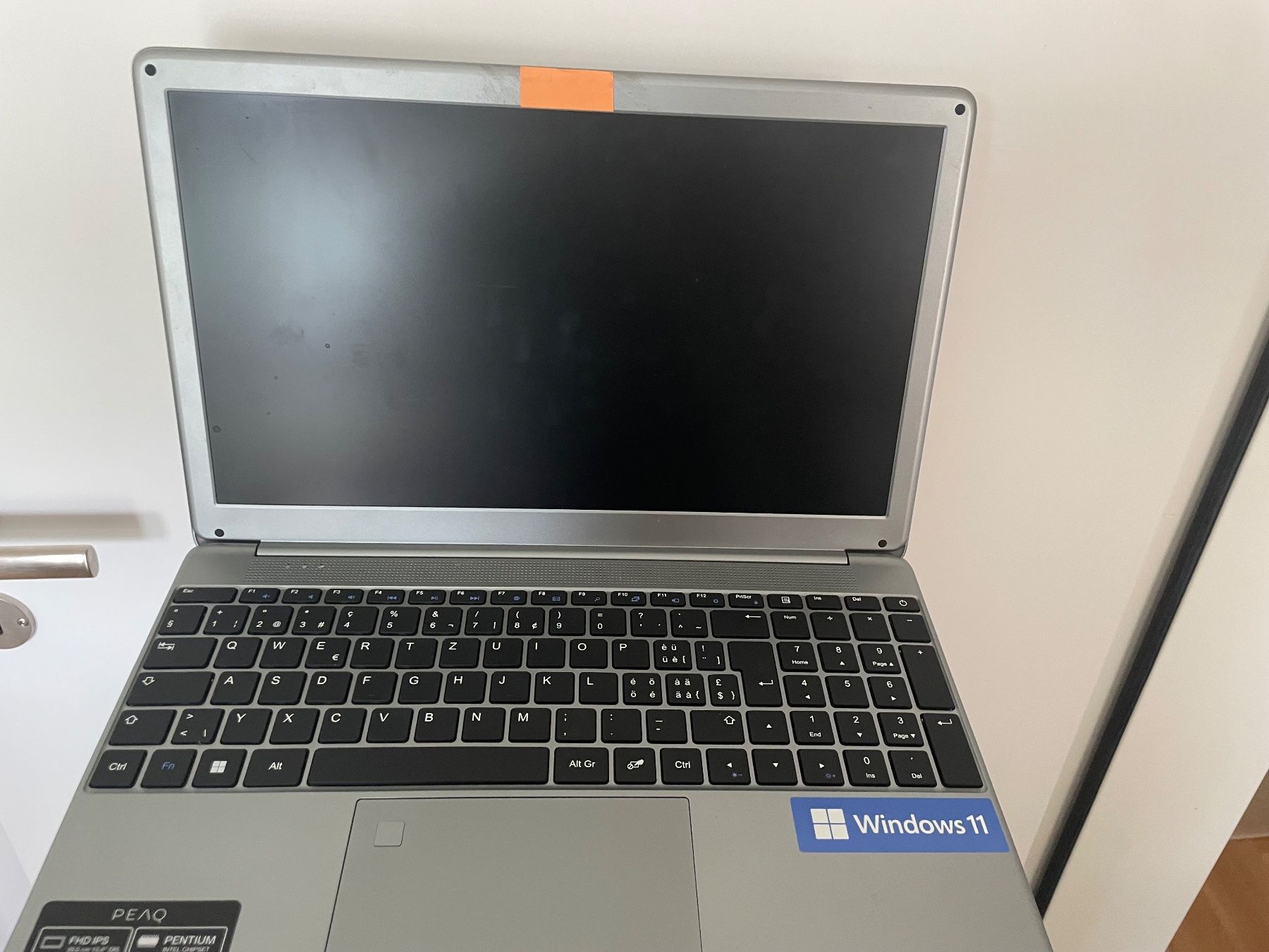 Peaq Portables: Laptop – D'occasion à Winkel par Sarita98 1