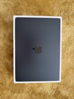 Apple MacBook Air M2 2022 Neuwertig